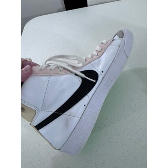 "NIKE" Blazer High tops, Girls, Game On,Team Up, Sneakers Size 10, Activewear - Picture 7 of 16